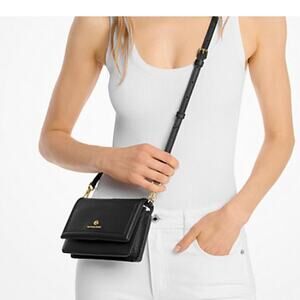 Michael Kors Jet Set Pebbled Leather Smartphone Convertible Crossbody Bag